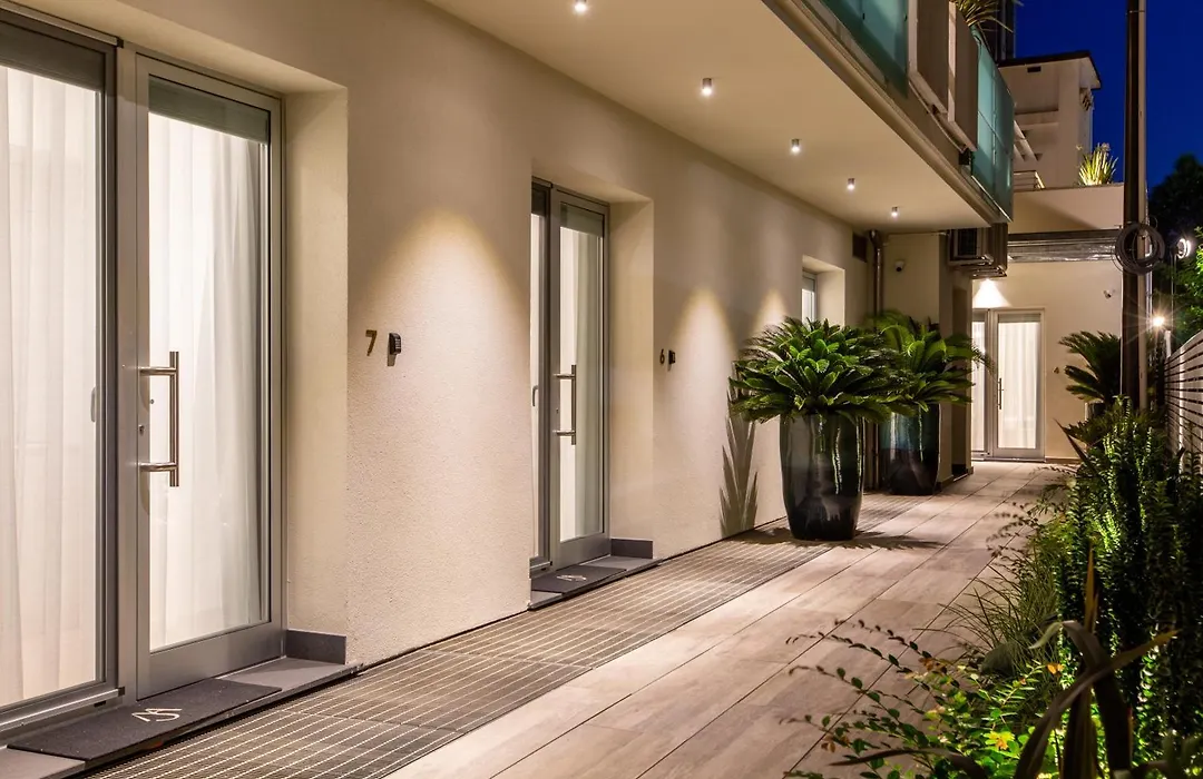 Marina Suite Apartments-1
