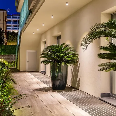 Marina Suite Apartments-3